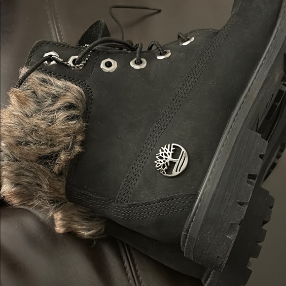 Timberland Winter & Rain Boots with Fur Lining - Picture 7 of 7
